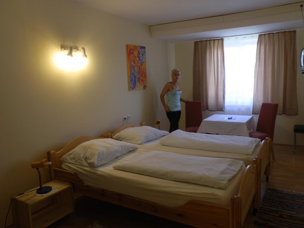 Gasthof Wimmer Eisenstadt Phòng bức ảnh